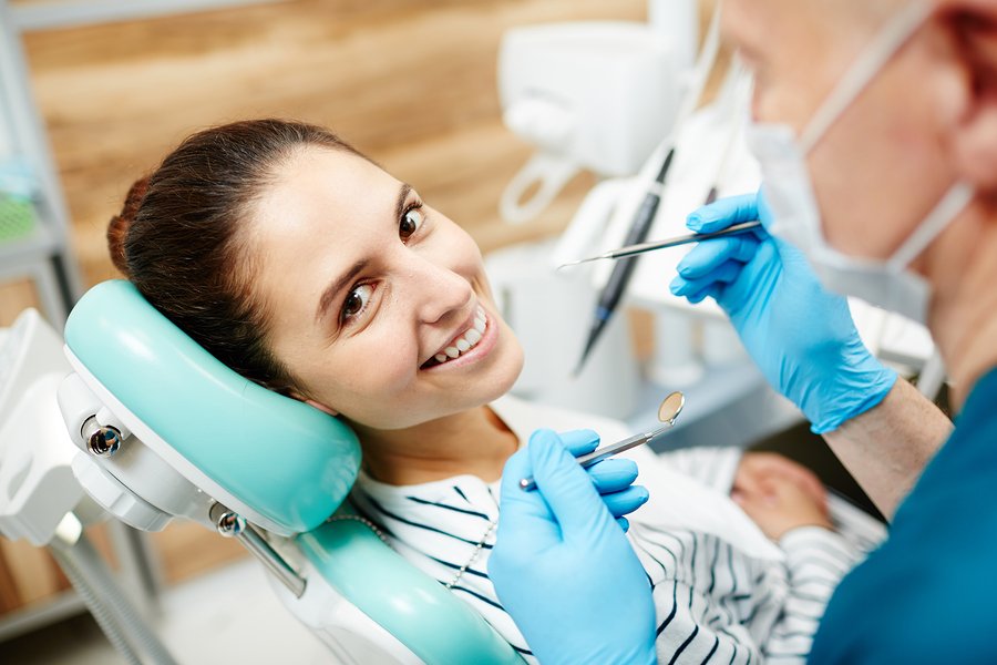 Featured image for “5 Surprising Reasons Why You Should Visit Your Dentist During The Summer”
